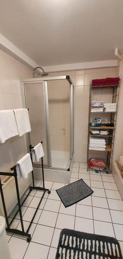 Chrissi Und Micha Appartement Remscheid Buitenkant foto